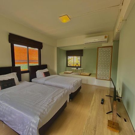 Hostel Baan Ploy In (Adults Only) Chiang Mai Zewnętrze zdjęcie