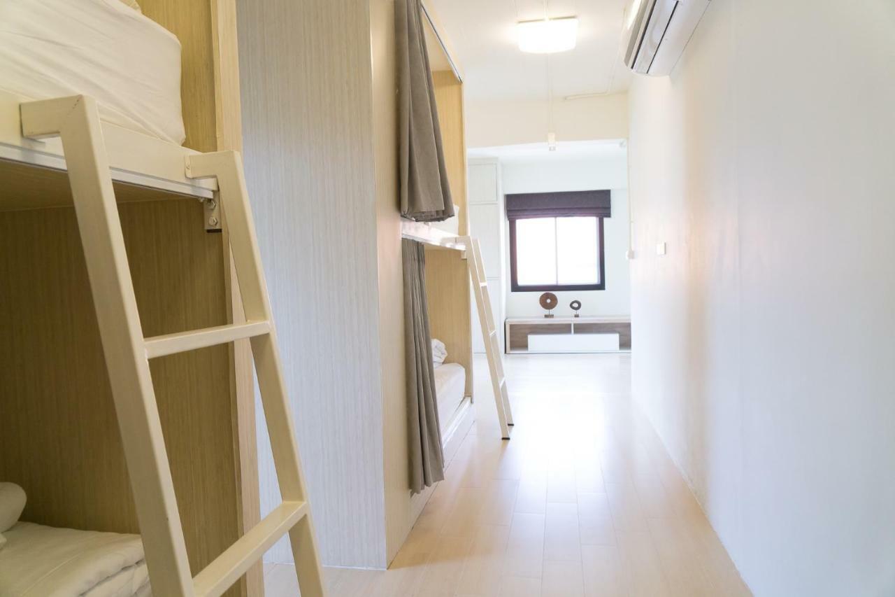 Hostel Baan Ploy In (Adults Only) Chiang Mai Zewnętrze zdjęcie