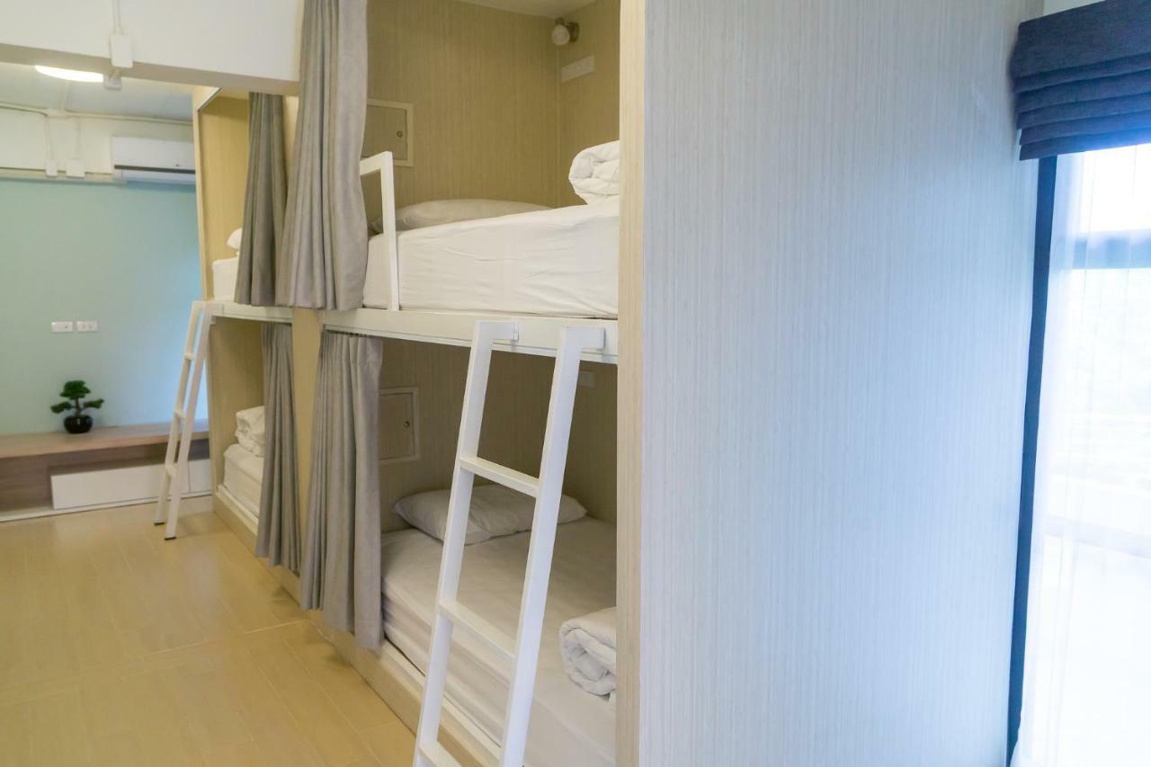 Hostel Baan Ploy In (Adults Only) Chiang Mai Zewnętrze zdjęcie